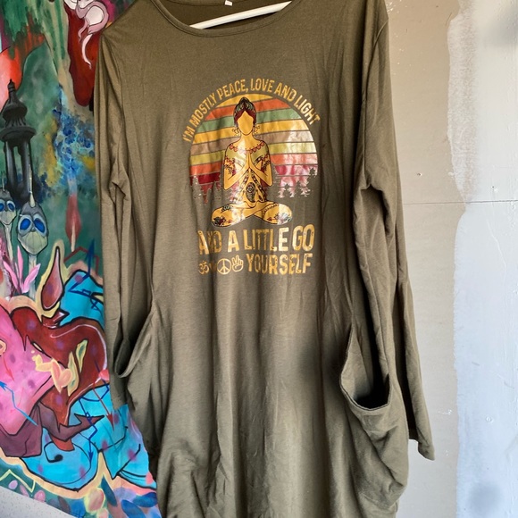 Knee length, dress, lightweight,2 front pockets low - Picture 2 of 5